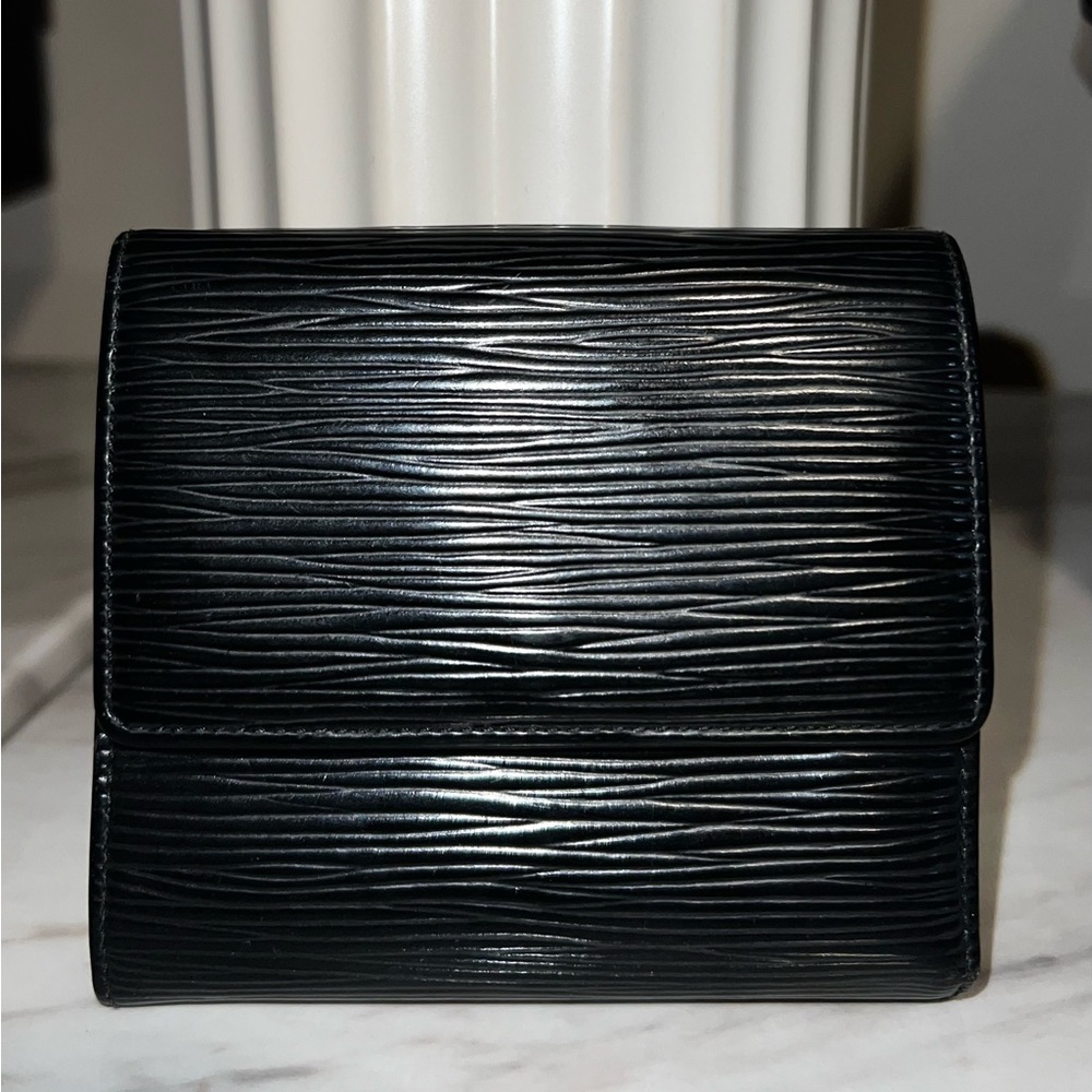 Louis Vuitton Epi Leather Trifold Wallet - Picture 2 of 11